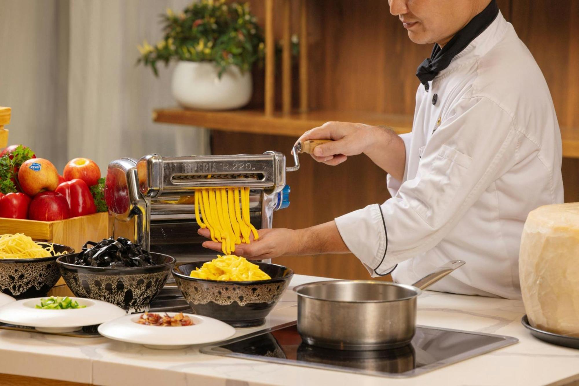 Sheraton Hanoi Hotel Екстериор снимка