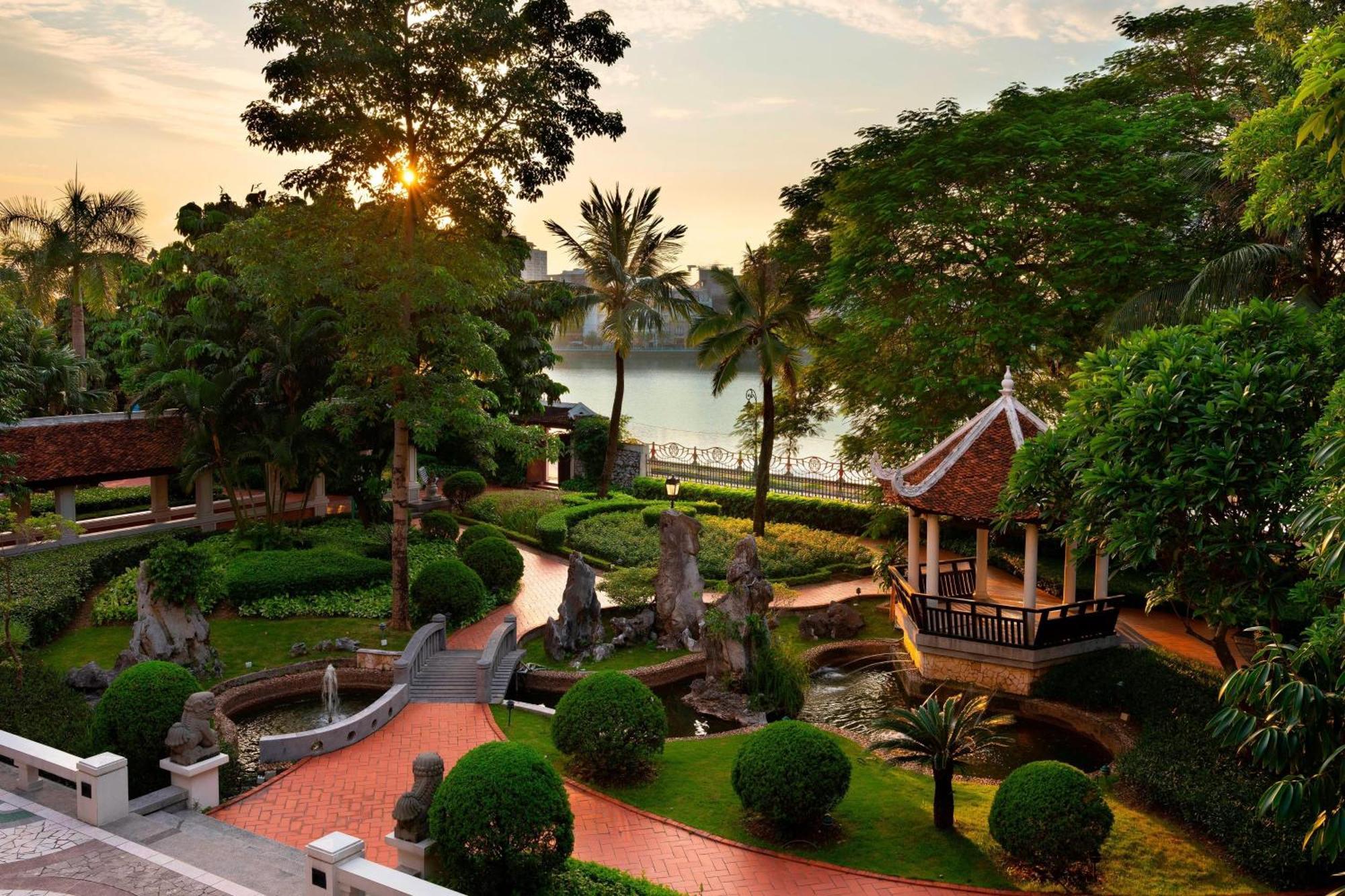 Sheraton Hanoi Hotel Екстериор снимка